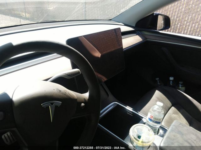 7SAYGDEFXPF751592 Tesla Model Y Performance