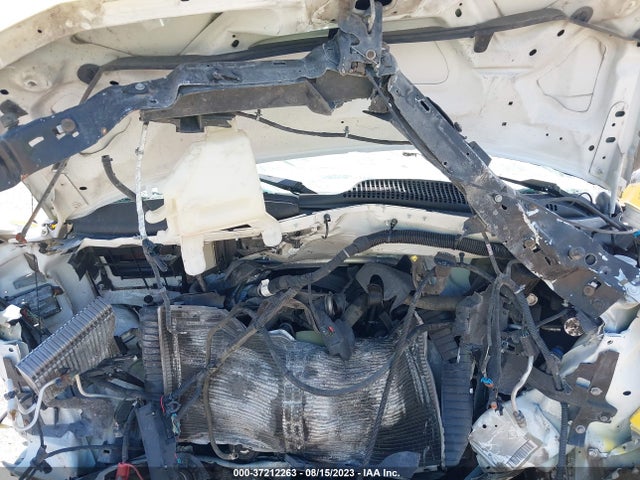 Chevrolet EXPRESS CARGO VAN 2018 1GCWGAFP8J1339939 Image 10