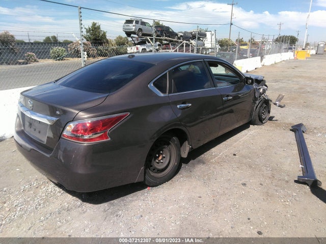 Nissan Altima 2.5 S 2015 1N4AL3AP7FN317008 Image 5
