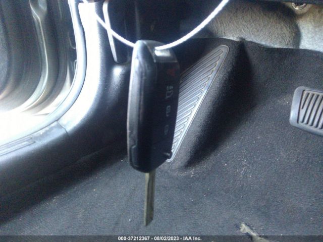 KNDJN2A2XE7101353 KIA Soul Base
