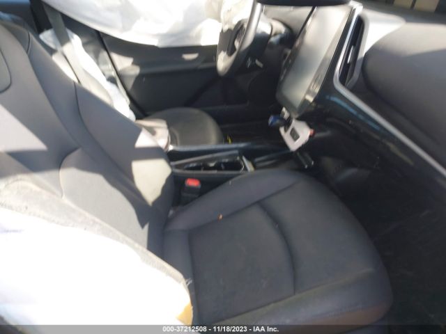 JTDKARFU6J3066878 Toyota Prius Four