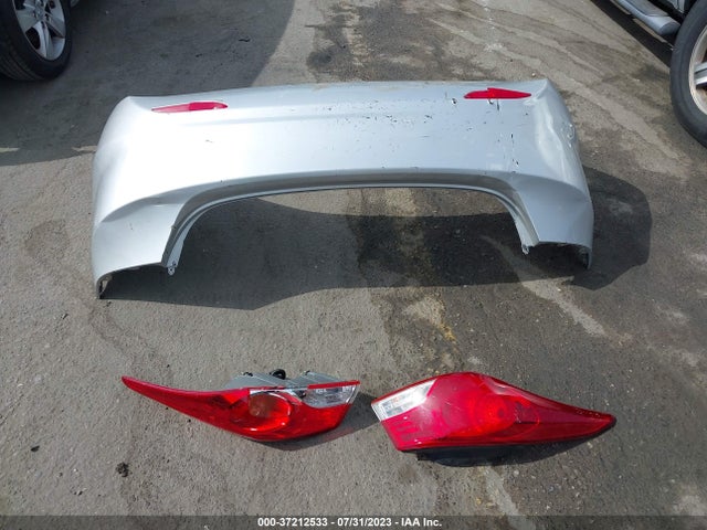 2012 HYUNDAI ELANTRA GLS PZEV VIN: KMHDH4AE6CU321786