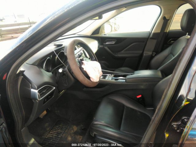 SADCS2BN8HA090858 Jaguar F-pace 20d