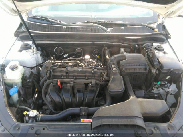 5XXGM4A72FG515983 KIA Optima Lx