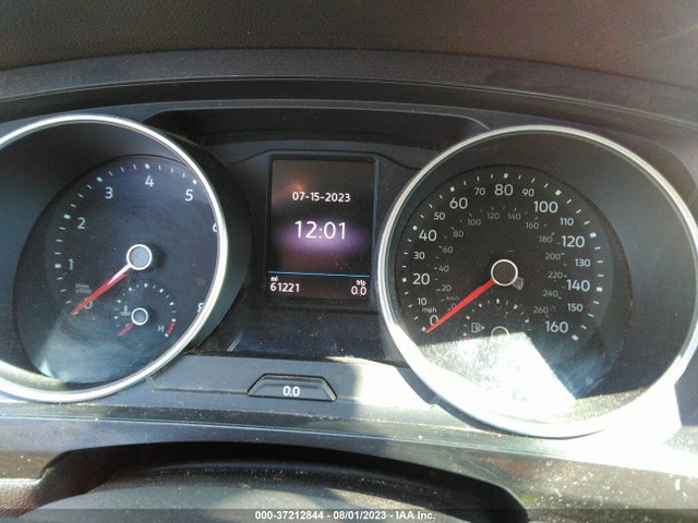 3VV3B7AXXJM177571 Volkswagen Tiguan Sel/se