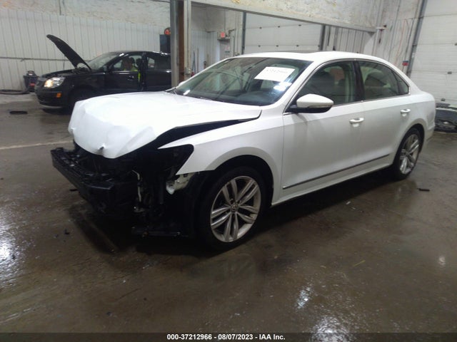 1VWCA7A38JC030310 Volkswagen Passat 2.0t Sel Premium