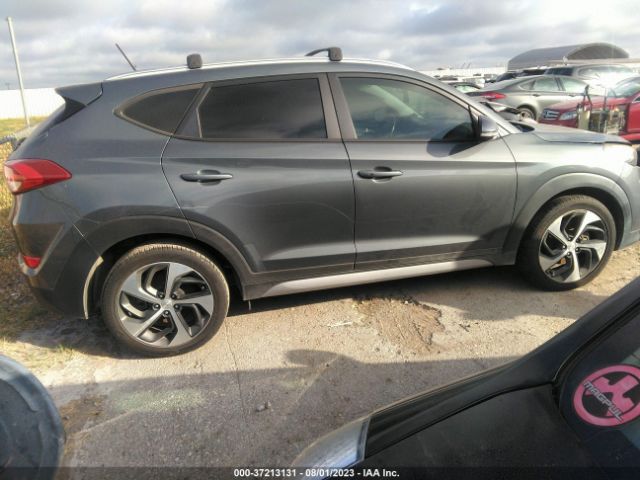 KM8J33A25HU274050 Hyundai Tucson Sport