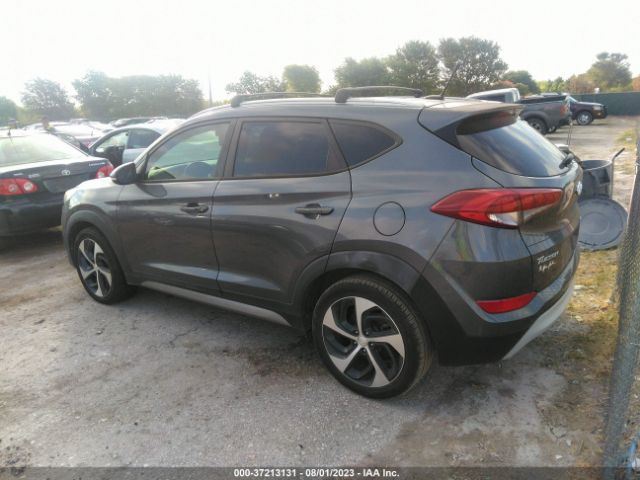 KM8J33A25HU274050 Hyundai Tucson Sport