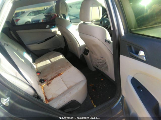 KM8J33A25HU274050 Hyundai Tucson Sport