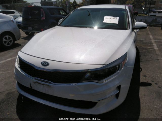 5XXGT4L38JG272122 KIA Optima Lx