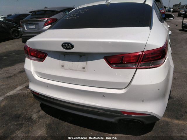 5XXGT4L38JG272122 KIA Optima Lx