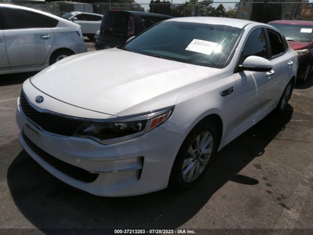 5XXGT4L38JG272122 KIA Optima Lx