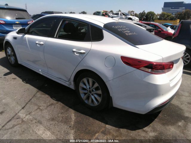 5XXGT4L38JG272122 KIA Optima Lx
