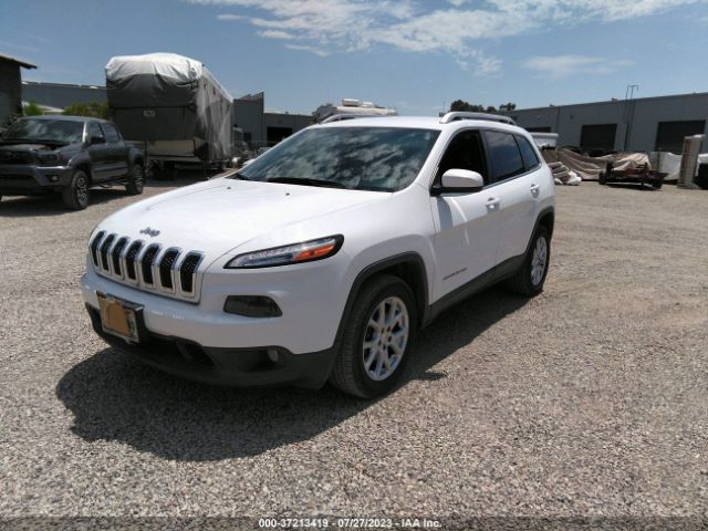 1C4PJLCB9FW656004 Jeep Cherokee Latitude