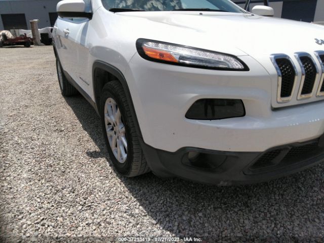 1C4PJLCB9FW656004 Jeep Cherokee Latitude