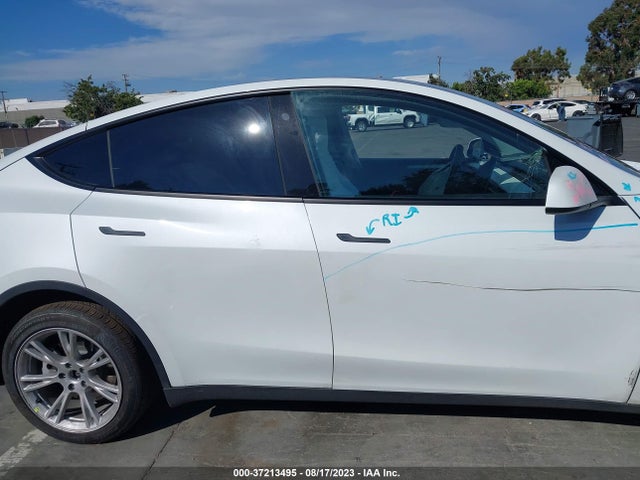 7SAYGDEEXNF558220 Tesla Model Y Long Range
