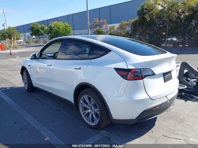 7SAYGDEEXNF558220 Tesla Model Y Long Range