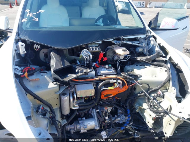 7SAYGDEEXNF558220 Tesla Model Y Long Range