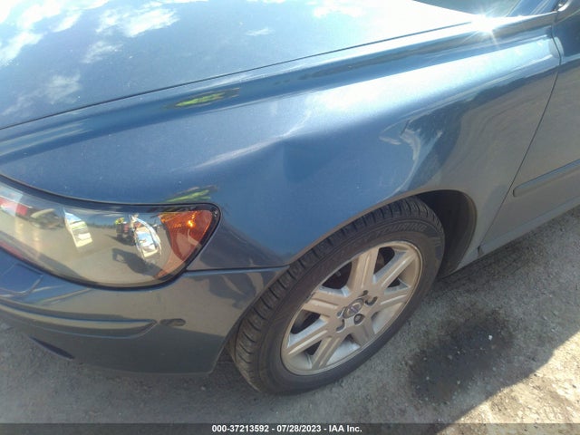 2007 VOLVO S40 2.4L VIN: YV1MS382X72269229