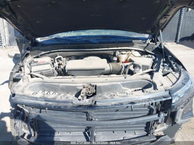 1GNSKFKD4NR105608 Chevrolet Suburban Premier