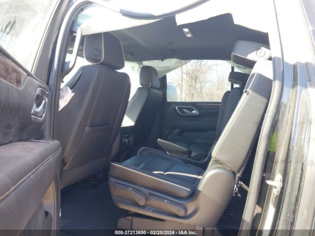 1GNSKFKD4NR105608 Chevrolet Suburban Premier
