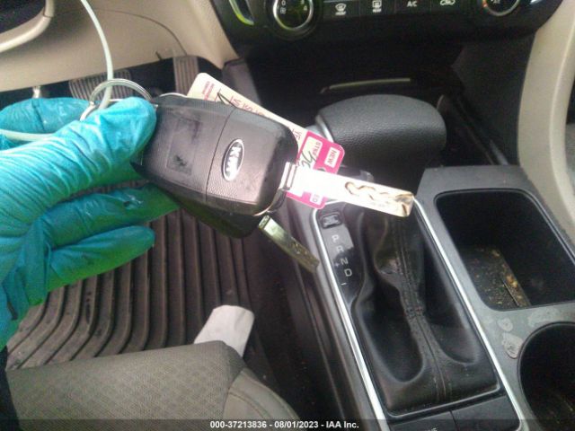 5XXGT4L31JG270230 KIA Optima Lx