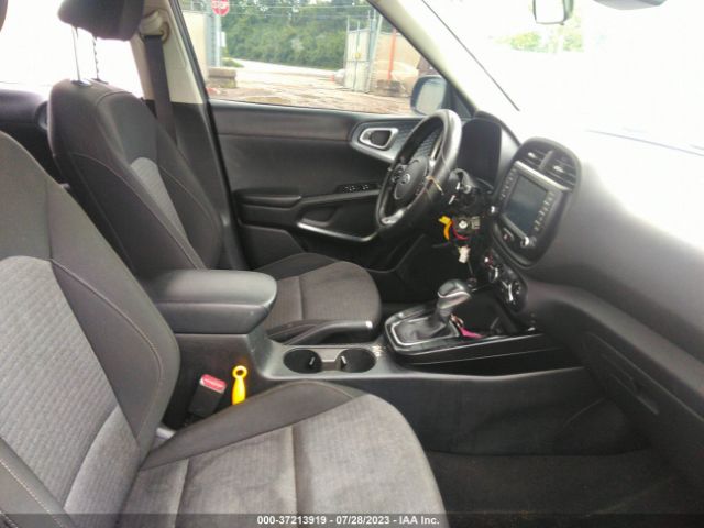 KNDJ63AU8L7010261 KIA Soul Gt-line