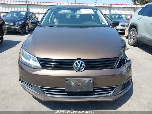 3VW2K7AJXEM219424 Volkswagen Jetta Sedan S