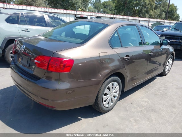 3VW2K7AJXEM219424 Volkswagen Jetta Sedan S