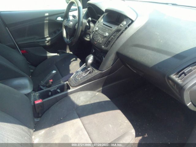1FADP3F26HL337554 Ford FOCUS SE