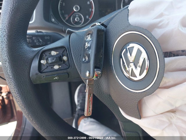 2012 VOLKSWAGEN PASSAT S VIN: 1VWAH7A30CC025009