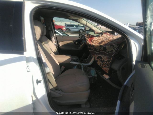 2FMDK3GC3EBB55009 Ford EDGE SE