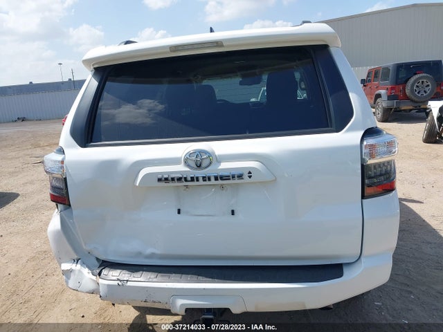Toyota 4RUNNER SR5 2022 JTEMU5JRXN6051926 Image 16
