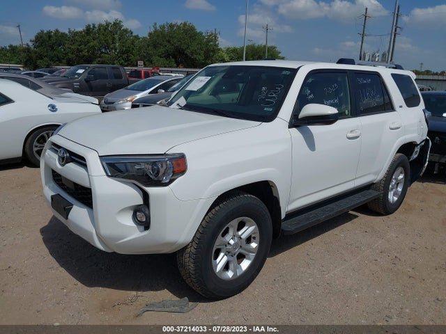 Toyota 4RUNNER SR5 2022 JTEMU5JRXN6051926 Image 2