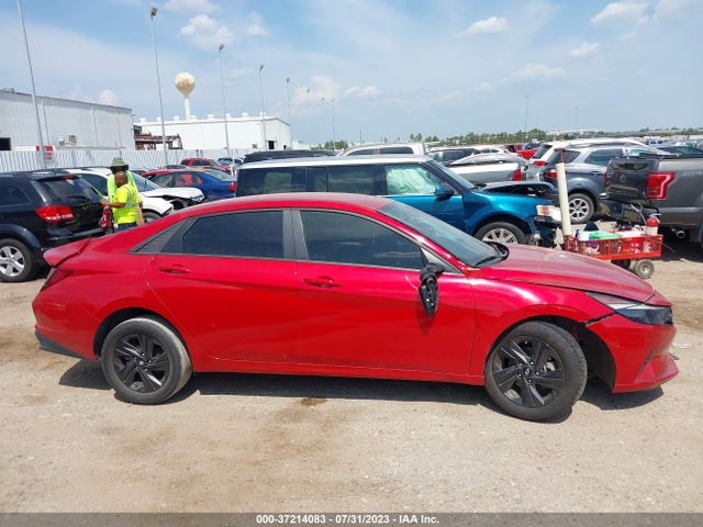 Hyundai ELANTRA SEL 2022 5NPLS4AG6NH057033 Image 13