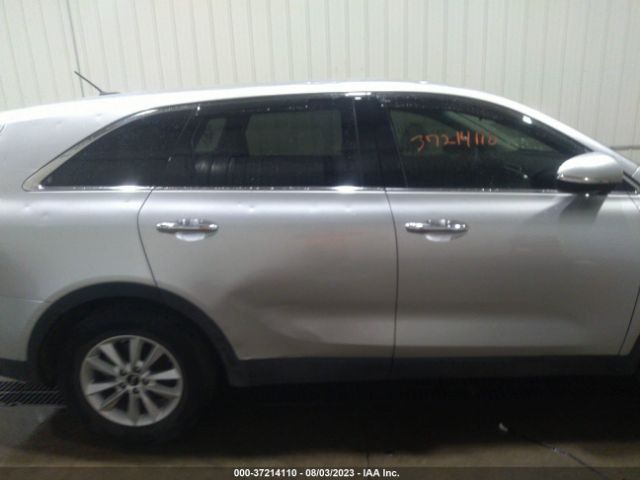 5XYPG4A55KG572383 KIA Sorento Lx V6