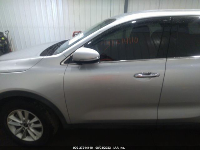 5XYPG4A55KG572383 KIA Sorento Lx V6