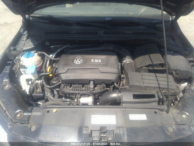 3VWD17AJ0EM372342 Volkswagen Jetta Sedan Se W/connectivity
