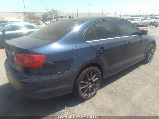 3VWD17AJ0EM372342 Volkswagen Jetta Sedan Se W/connectivity