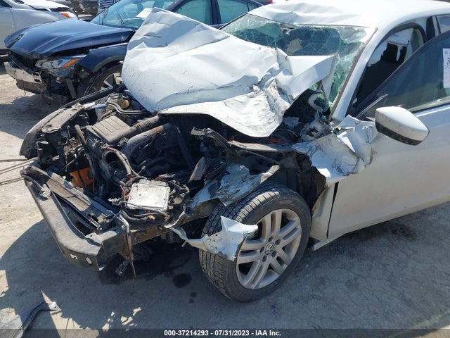 3VW167AJ2HM323619 Volkswagen Jetta 1.4t S