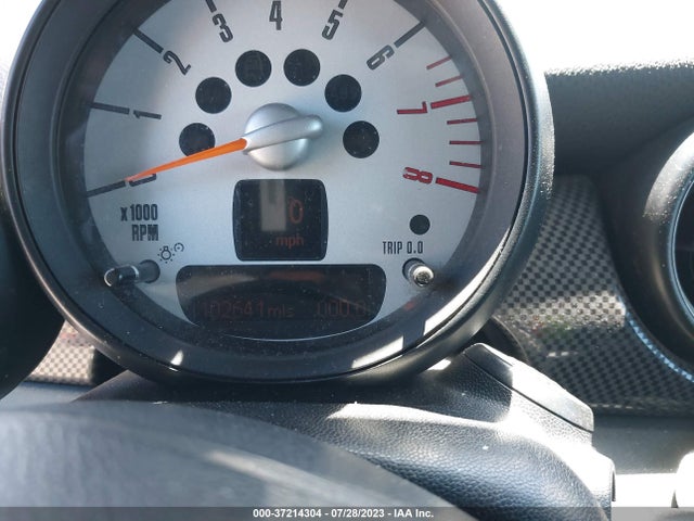 2011 MINI COOPER S WMWZP3C52BTX82697 Photo 6
