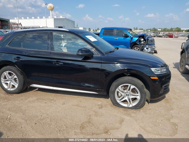 WA1ANAFY2J2002888 Audi Q5 Premium/tech Premium