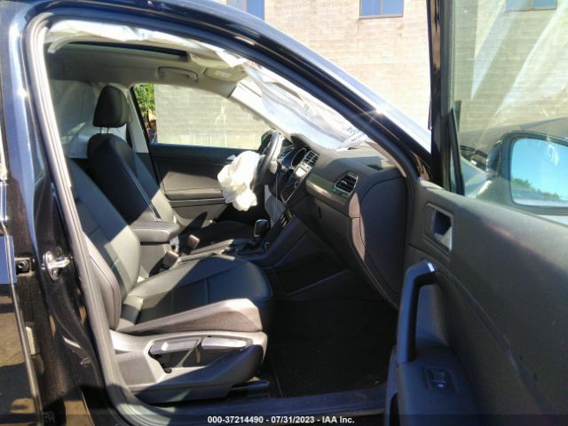 2019 VOLKSWAGEN TIGUAN 3VV2B7AX3KM044079 Photo 4