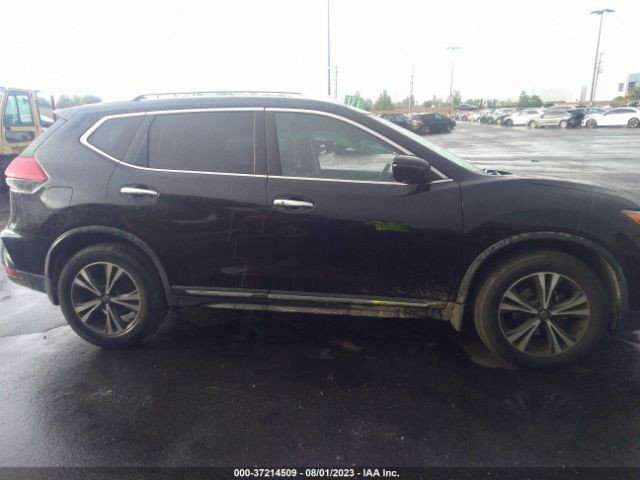 JN8AT2MT1HW406832 Nissan Rogue Sl