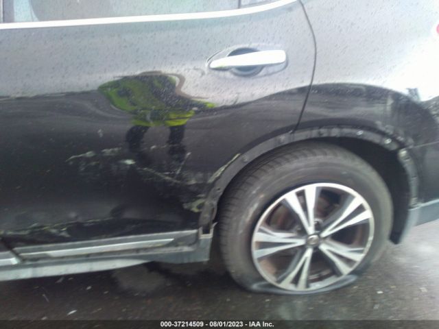JN8AT2MT1HW406832 Nissan Rogue Sl
