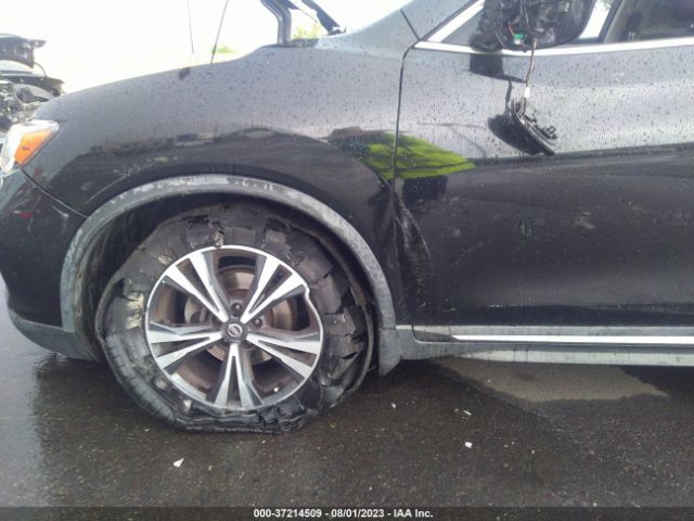 JN8AT2MT1HW406832 Nissan Rogue Sl