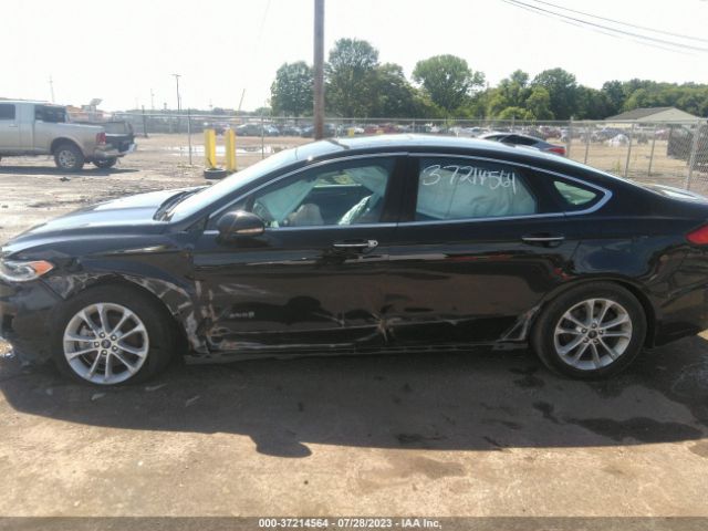 3FA6P0MU1KR130820 Ford Fusion Hybrid Sel