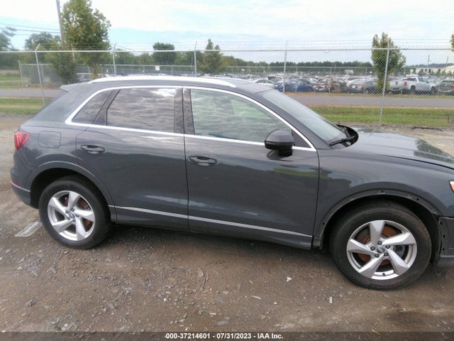 WA1AECF34K1075901 Audi Q3 PREMIUM