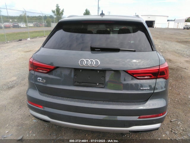WA1AECF34K1075901 Audi Q3 PREMIUM