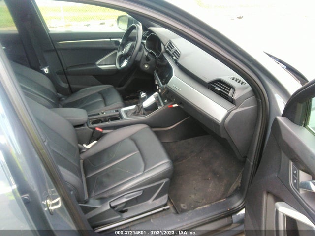 WA1AECF34K1075901 Audi Q3 PREMIUM